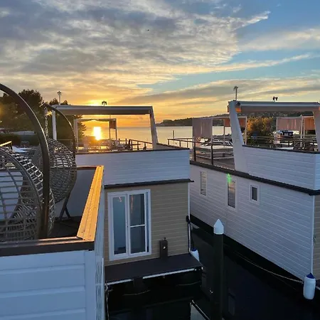 דירה Floating Sea House Marea בפורטורוז