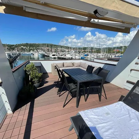 Apartment Floating Sea House Marea