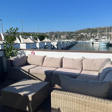 דירה Floating Sea House Marea