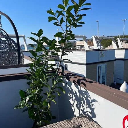 דירה Floating Sea House Marea *