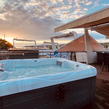 Apartman Floating Sea House Marea *