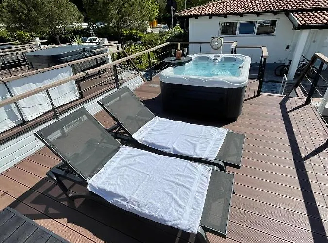 Floating Sea House Marea Apartment *