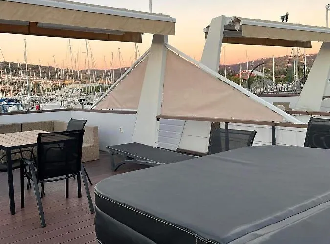 Apartment Floating Sea House Marea *