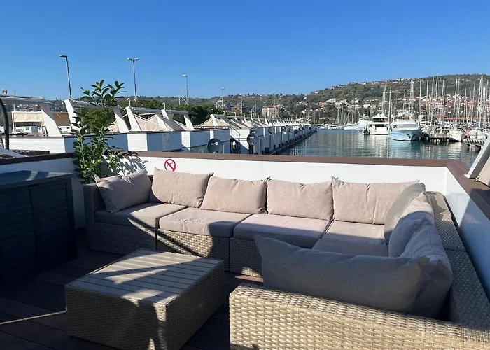 Apartment Floating Sea House Marea