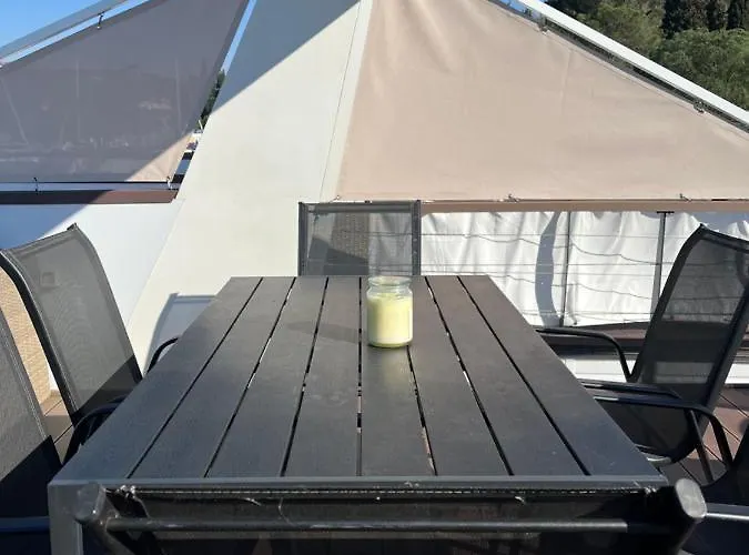 Apartment Floating Sea House Marea